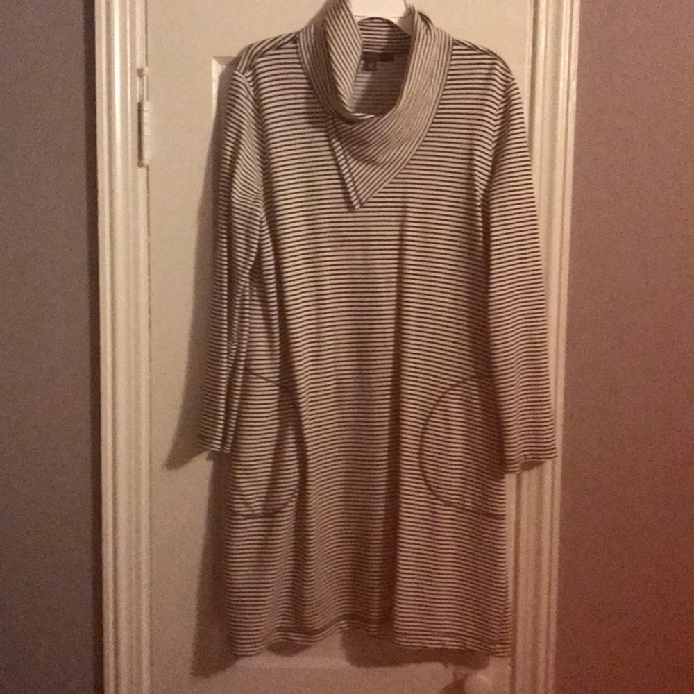 Cute dress to wear with leggings and boots!